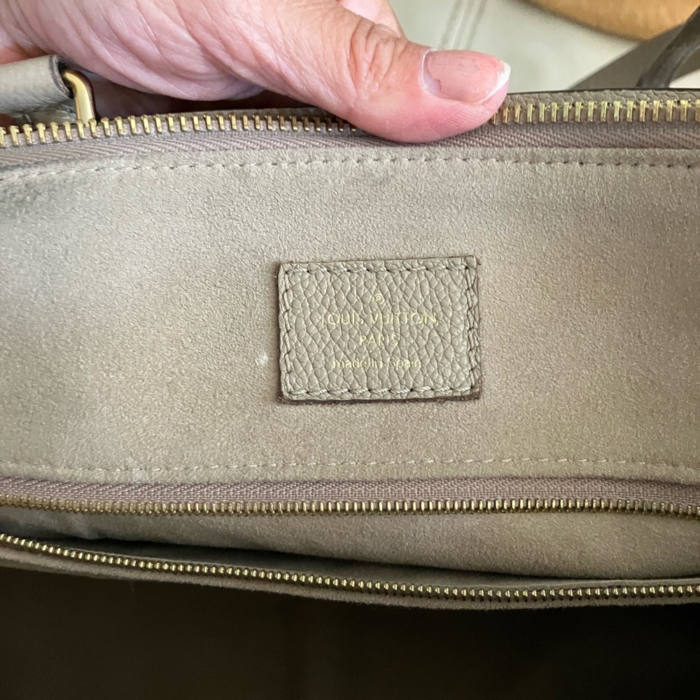 Louis Vuitton Grand Palais Dove Empreinte Embossed Monogram - Picture 4 of 15